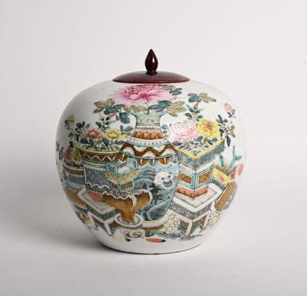 Cina, 1900 circa.
Vaso per lo zenzero, in porcella