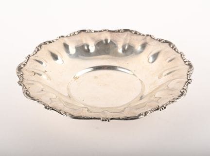 Coupe tripode en argent 800 millièmes de style roc