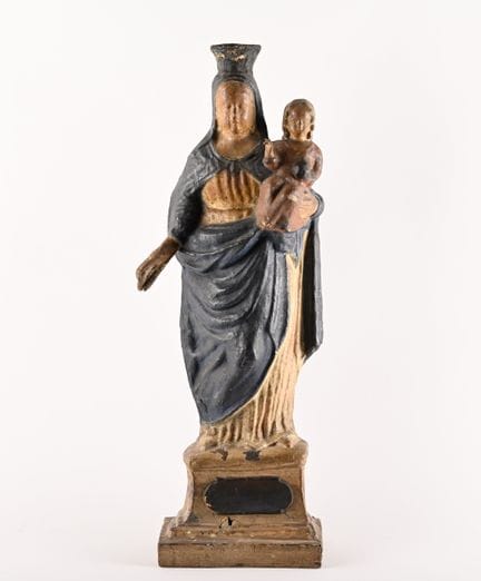 Polychrome Pappmaché-Statue 
Madonna mit Kind 
Ent