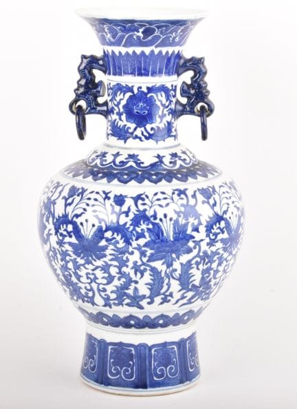 Cina, opera moderna, 
Vaso a balaustra su piedista