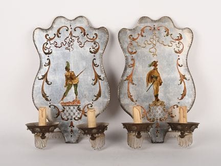 Coppia di applique decorative a due luci in ferro,