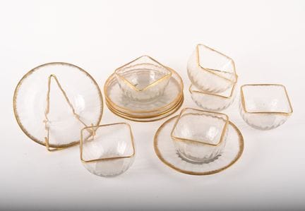 BACCARAT? 
Set composto da sei coppette e relativo