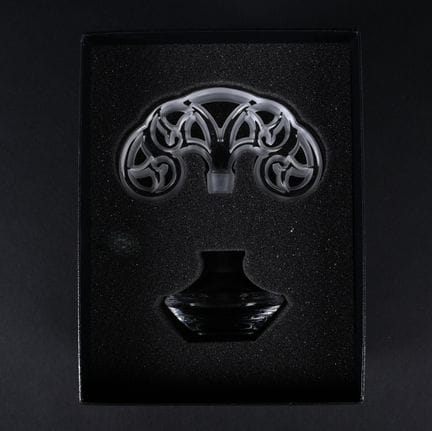 LALIQUE Francia.
Flacone da profumo in cristallo s