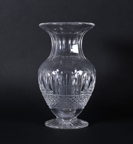 SAINT LOUIS. Vaso a forma di balaustra in cristall