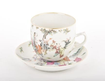Cina, periodo Tongzhi, fine del XIX secolo.
Tazza 
