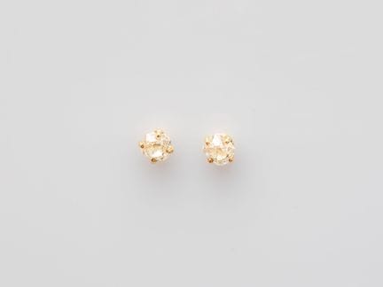 Ein Paar Ohrstecker aus 750°/°° (18 K) Gelbgold, j