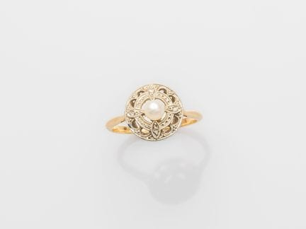 Antiker, runder, durchbrochener Ring aus 750°/°° (