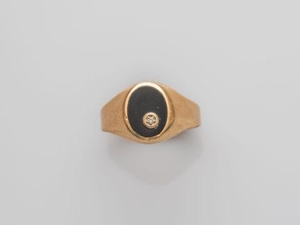 Siegelring aus 750°/°° (18 K) Gelbgold, besetzt mi