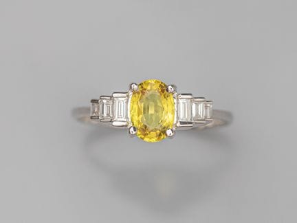 Ring aus 750°/°° (18 K) Weißgold, besetzt mit eine