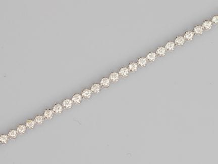 Pulsera de diamantes en platino, engastada con dia