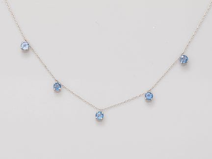 Collana a drappeggio in oro bianco 750°/°° (18 car