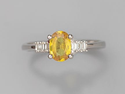 Ring aus 750°/°° (18 K) Weißgold, besetzt mit eine
