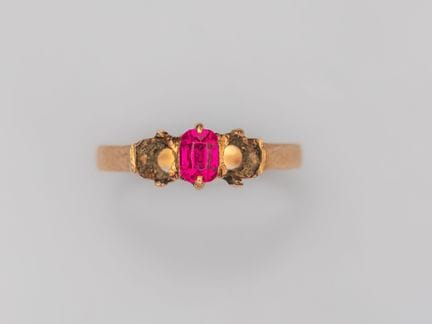 Monture  de bague en or rose 750°/°° (18K), sertie