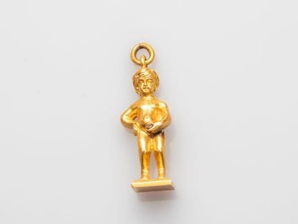 Manneken-Pis-Anhänger aus 750°/°° (18 K) Gelbgold,