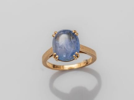 Ring aus 750°/°° (18 K) Gelbgold, besetzt mit eine