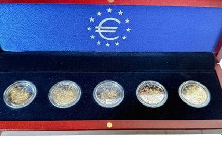NUMIS, 5 cofanetti numismatici da 5 monete da 2 eu