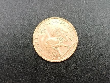 1 moneta da 20 franchi d'oro datata 1906