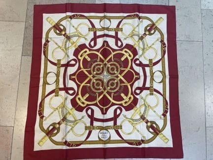 HERMES - "Epérons d'or" silk twill square, with bo