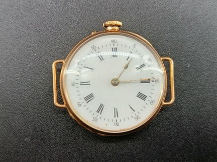 Cassa dell'orologio in oro giallo 18 carati 750/°.