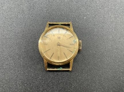 LIP, orologio da donna in oro giallo 18 carati 750
