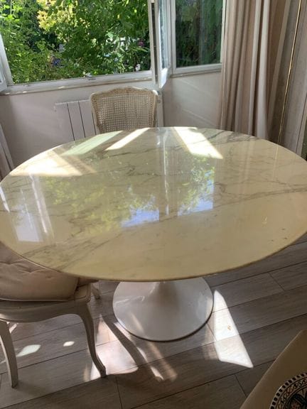 SAARINEN (Eero) (1910-1961) pour KNOLL - Table ron