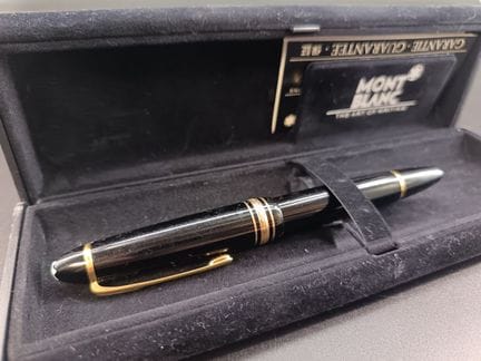 MONT-BLANC——MEISTERSTUK 146号钢笔，配18K金笔尖，原装盒。