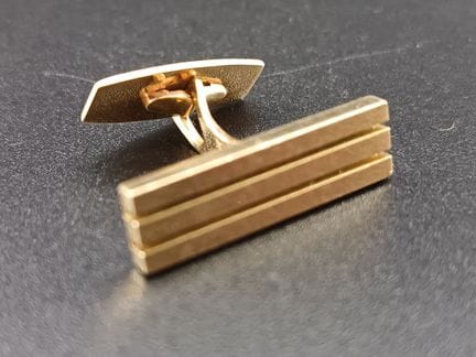 ASTA DA PAZZI: 1 gemello da polso in oro giallo (5