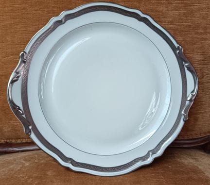 LIMOGES - Servizio da tavola in porcellana con dec