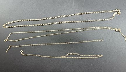 3 catene in oro giallo 18 carati 750/°° (di cui 2 
