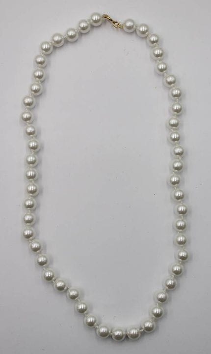 Collana di perle con nuclei di conchiglia, chiusur