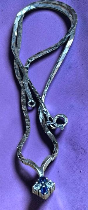 925 sterling silver necklace with blue and white s