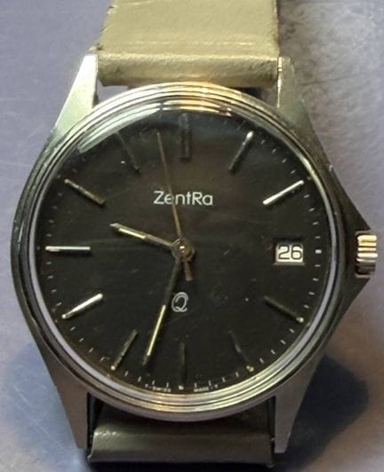 Quartz HAU "Zentra" Gray Leather Strap