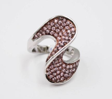 925 sterling silver ring, pink stones, 8.9 g, RG 5