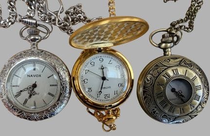 3 orologi Quartz HTU di vario modello, tutti con c