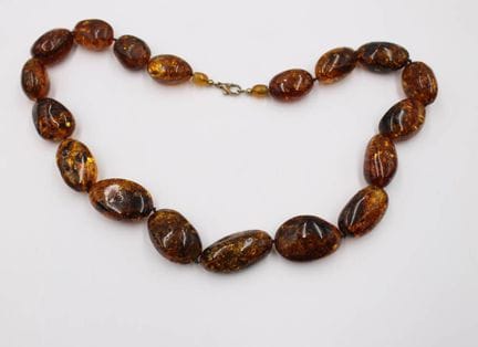 Collana, ambra, probabilmente purificata, 56 cm