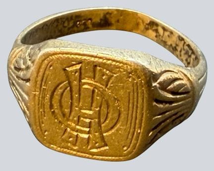 Anello in argento 800 con monogramma OH, 7,12 gr.,