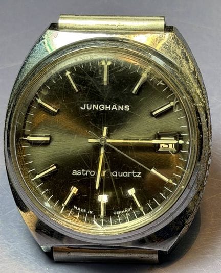 Junghans Astro Quartz HAU, steel band, signs of we