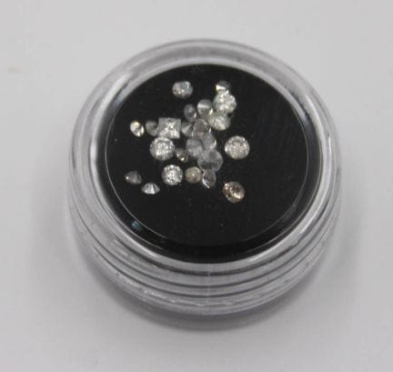 piccolo assortimento di brillanti/diamanti, circa 