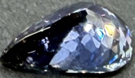 Tanzanite taille en goutte, 1,86 ct,
