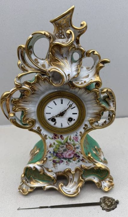 Orologio da camino in porcellana, 1880 circa, senz