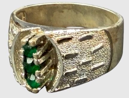 Anello in argento 925 con 3 pietre verdi, misura 5