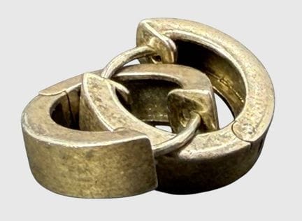 Coppia di orecchini a cerchio, argento 925 con cer