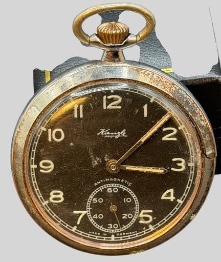 HTU "Kienzle" con quadrante nero, movimento fermo,
