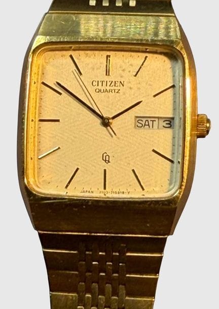 Quartz HAU "Citizen," in very good condition, doub