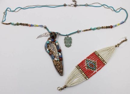 2 pezzi di bigiotteria in stile boho