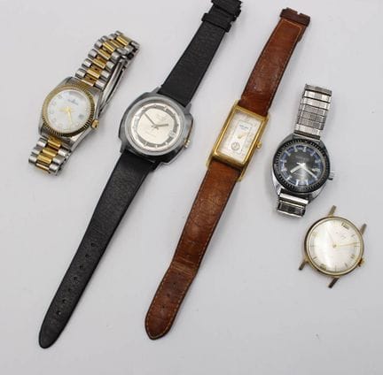 5 orologi da polso vintage vari, tutti difettosi