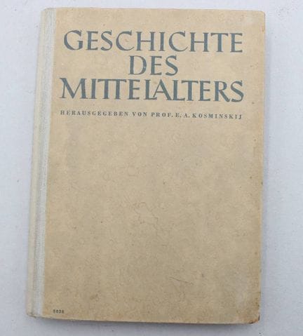 «Historia de la Edad Media» (editado por Yevgeni K
