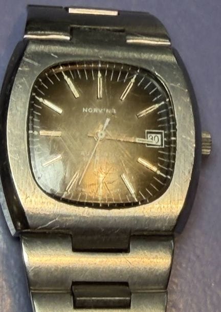 Norvina Automatic, 25 jewels, movement running, st