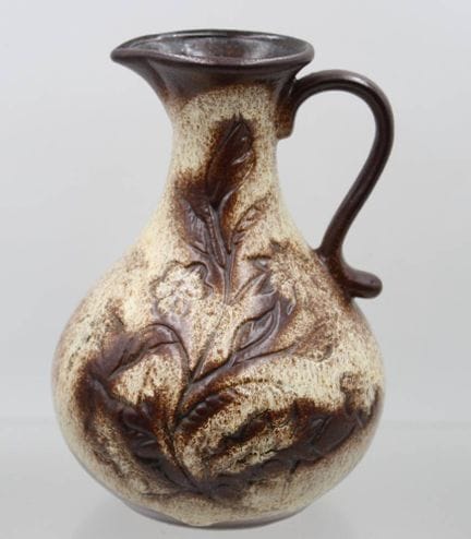Cruche à anse « 70 ans », décor floral 
H : 25 cm