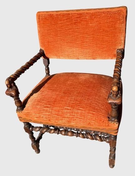 beschnitzter Historismus Armlehnstuhl, beide Lehne